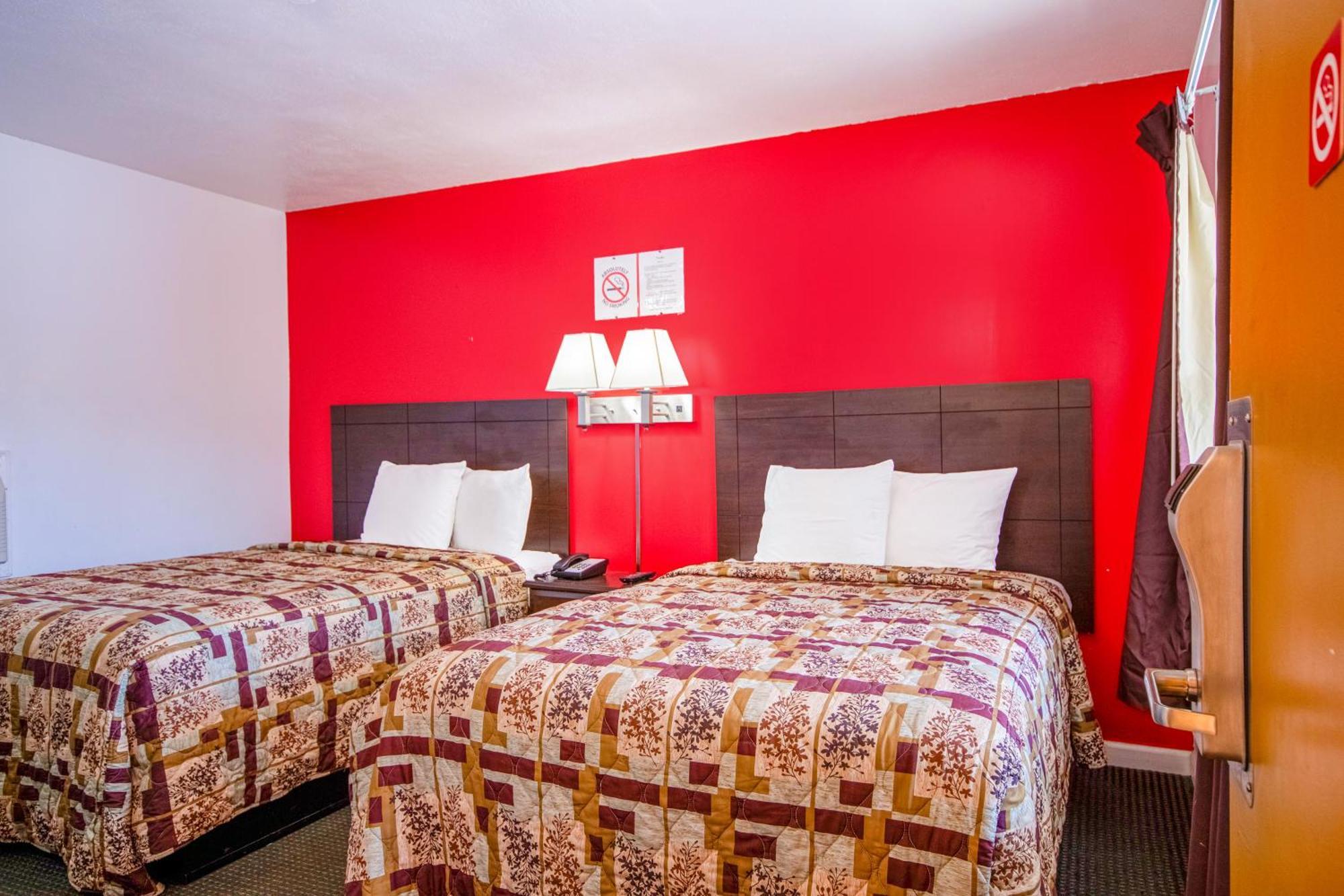 Oyo Travelier Motel Macon Exterior photo