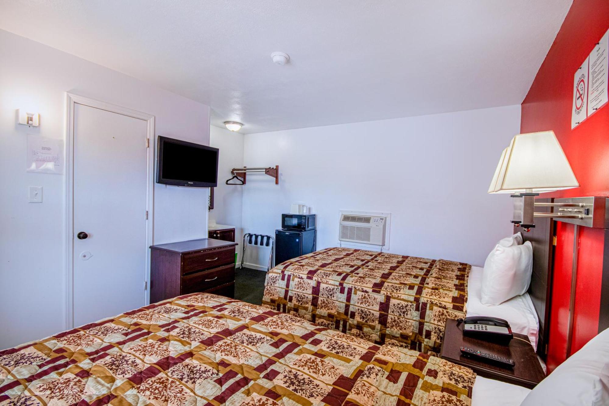 Oyo Travelier Motel Macon Exterior photo