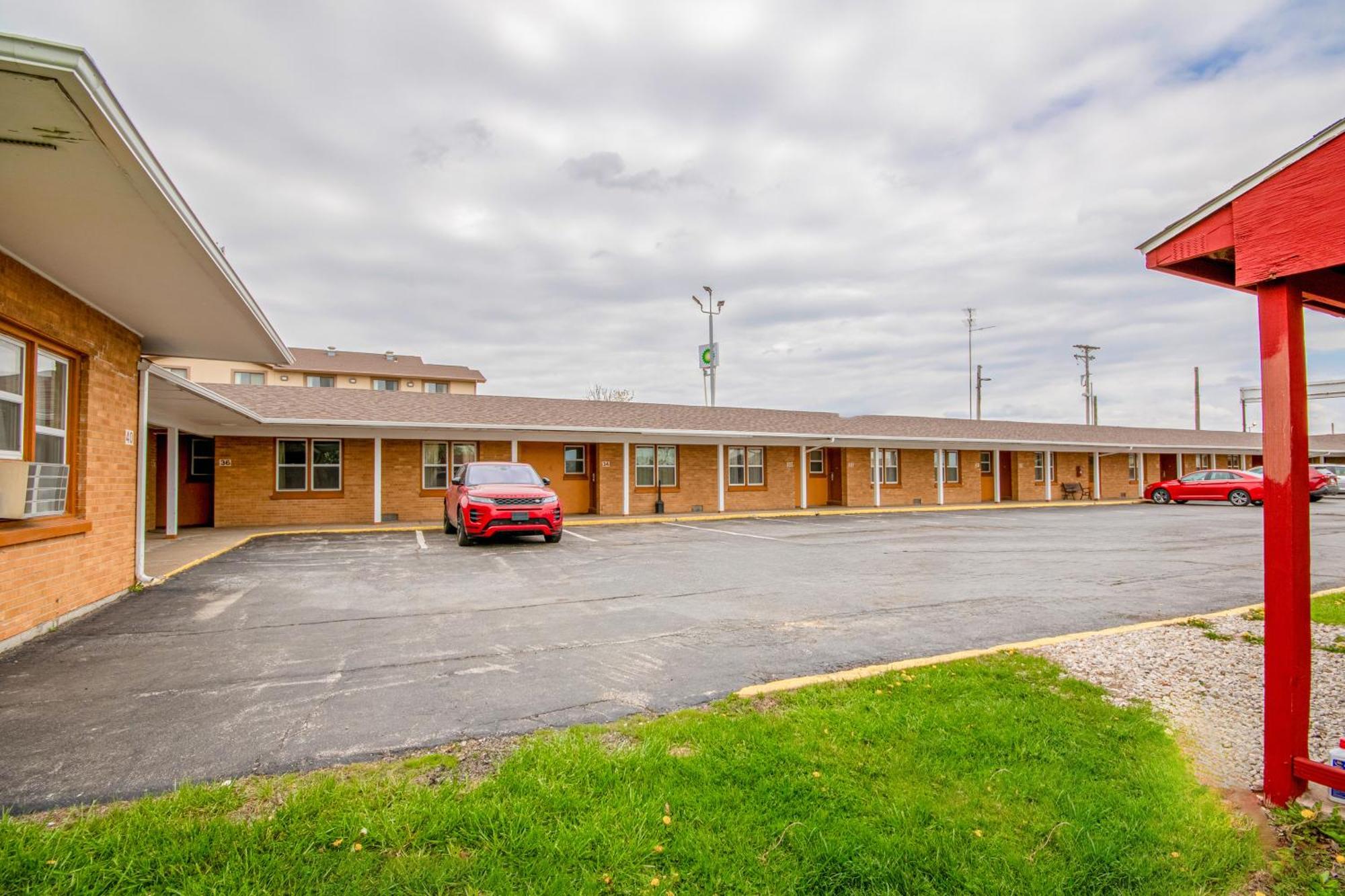 Oyo Travelier Motel Macon Exterior photo